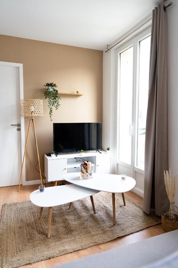 Appartement Cosy Avec Parking Prive A ソミュール エクステリア 写真